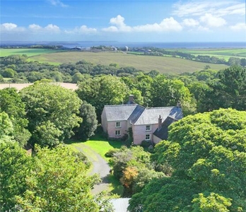 4 Bedroom House For Sale In Helston, Cornwall