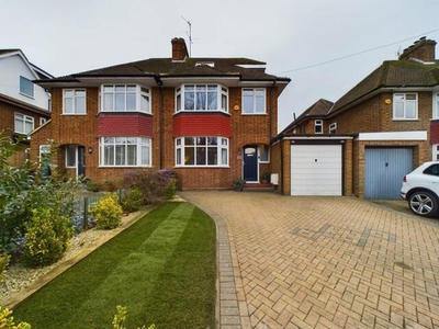 4 Bedroom Semi-detached House For Sale In Hitchin