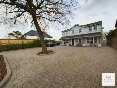 5 Bedroom Detached House For Sale In Stanford Le Hope, Essex