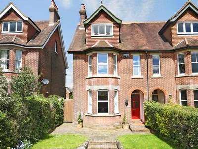 5 Bedroom Semi-detached House For Sale In Crowborough