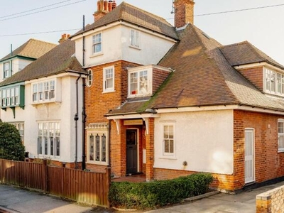 6 Bedroom Semi-detached House For Sale In Lowestoft, Suffolk