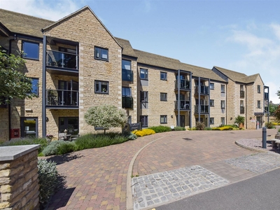 1 Bedroom Retirement Apartment For Sale in Stamford,