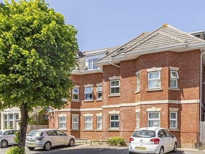 2 bedroom flat for sale Bournemouth, BH5 1EB