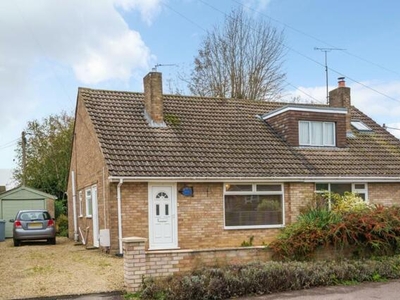 2 Bedroom Semi-detached Bungalow For Sale In Oxfordshire