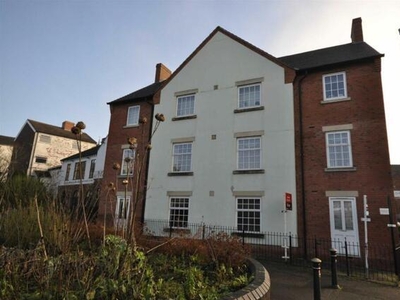 2 Bedroom Shared Living/roommate Stone Staffordshire