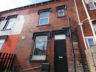 2 bedroom terraced house to rent Leeds, LS8 3RR