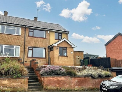 3 Bedroom Semi-detached House For Sale In Arnold