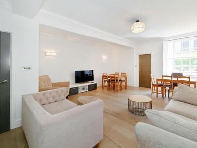 4 Bedroom Flat For Rent In Marylebone