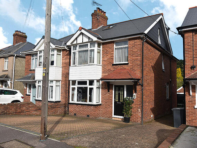 4 Bedroom Semi-detached House For Sale In Exeter