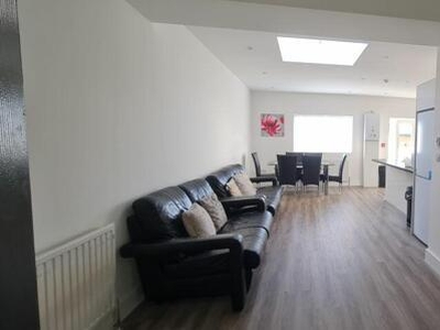 6 Bedroom House Ilford Great London