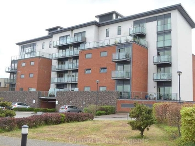 2 bed flat for sale in Mumby Road,
PO12, Gosport