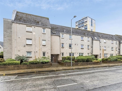 1 bed first floor flat for sale in Leith