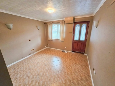 1 Bedroom Maisonette For Sale