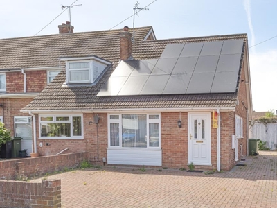 2 Bed Bungalow For Sale in Didcot, Oxfordshire, OX11 - 5055473