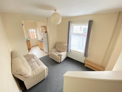 2 bedroom end of terrace house for rent in Langley Street, Derby,DE22 3GN, DE22