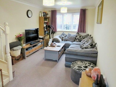 2 Bedroom End Terrace House For Sale