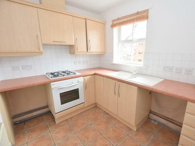 2 bedroom flat to rent Newcastle-under-lyme, ST5 0GZ