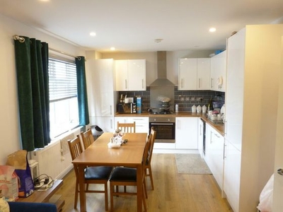 2 bedroom flat to rent Willesden, NW2 2NB
