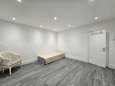 2 bedroom maisonette to rent Croydon, CR0 2RL