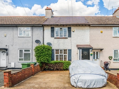 3 Bed House For Sale in Sunbury-On-Thames, Surrey, TW16 - 5076013