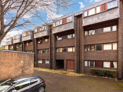 3 bed second floor flat for sale in Gorgie