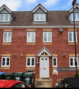 3 bedroom terraced house for rent in Cobb Close, Coventry, CV2