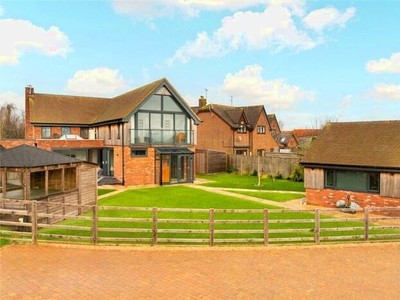 4 Bedroom Equestrian Facility For Sale