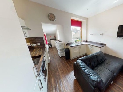 4 bedroom flat to rent Aberdeen, AB24 3PB