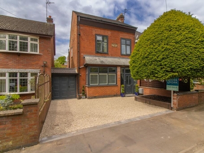 4 bedroom link detached house for sale in Birstall Road, Birstall, Leicester, LE4