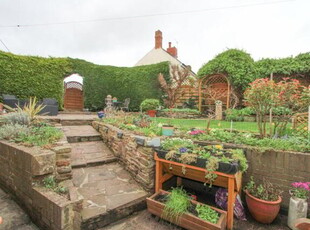 5 Bedroom Cottage For Sale In Coalpit Heath
