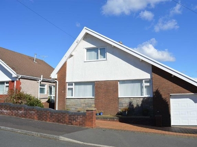 Detached house for sale in Twyni Teg, Killay, Swansea SA2