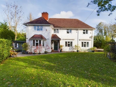 Detached house for sale in Woodplace Lane, Coulsdon CR5