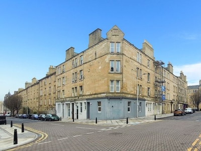 Flat for sale in 38 (2F1), Fowler Terrace, Polwarth EH11