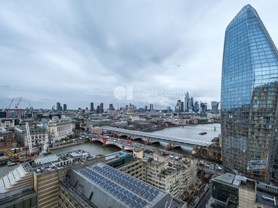 Flat for sale in Southbank Tower, London SE1