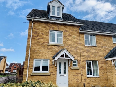 Rye Close, SLEAFORD - 3 bedroom town house