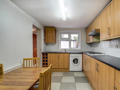 1 Bedroom Apartment For Rent In Archway, London