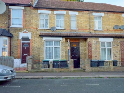 1 Bedroom Detached House For Rent In Tottenham
