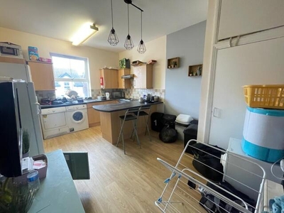 1 Bedroom House Share For Rent In Branksome