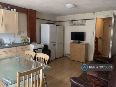 1 Bedroom House Share For Rent In Uxbridge