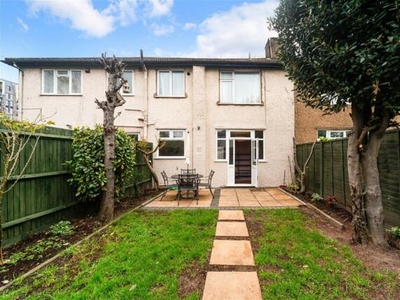 1 Bedroom Semi-detached House For Sale In Surbiton