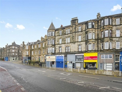 2 bed second floor flat for sale in Meadowbank