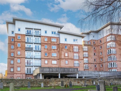 2 bed sixth floor flat for sale in Pilrig