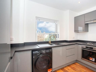2 Bedroom Apartment For Rent In Peckham