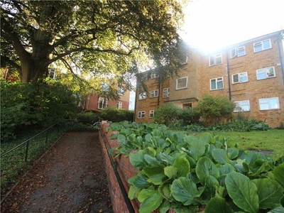 2 Bedroom Apartment For Rent In West Road, Guildford