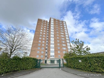 2 Bedroom Apartment For Sale In Highclere Avenue, Salford