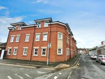 2 Bedroom Apartment For Sale In Hyde, Greater Manchester