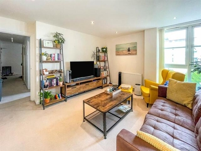 2 Bedroom Apartment For Sale In Leicester
