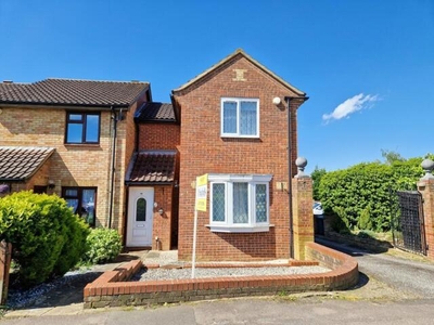 2 Bedroom End Of Terrace House For Sale In Biggleswade