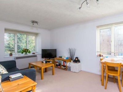 2 Bedroom Flat For Rent In Colliers Wood, London