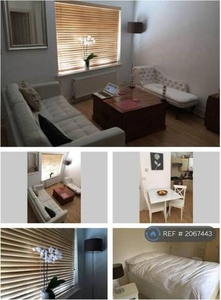 2 Bedroom Flat For Rent In Surbiton